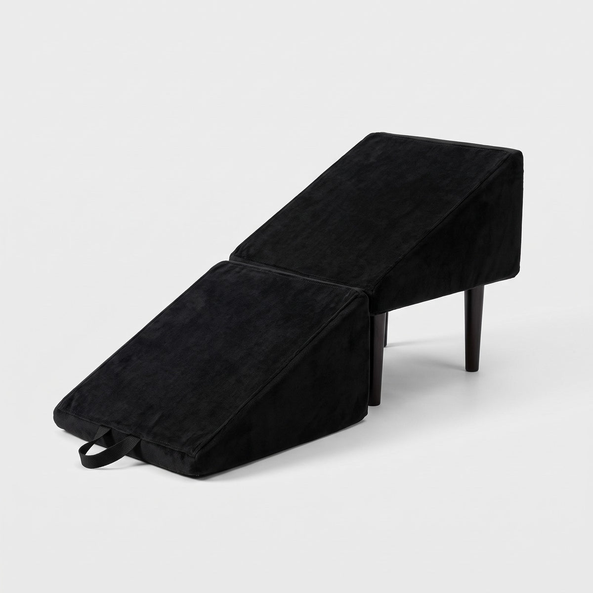 2-in-1 Convertible Dog Ramp & Step Stool – Supports 200 lbs
