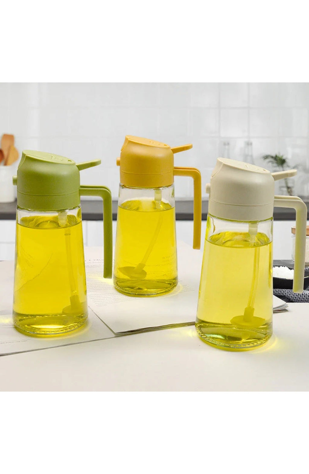 2-in-1 Glass Oil Sprayer and Dispenser, 470 ml | Spray or Pour Cooking Oil and Vinegar from One Bottle | Green, Yellow or White