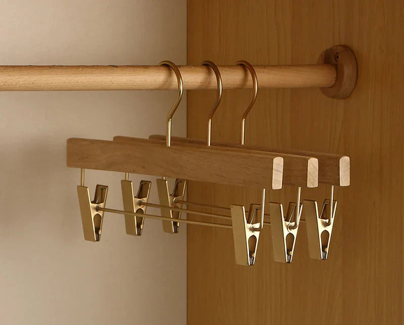 Camphor Wood Clothes Hangers - Wide Shoulder